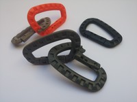 2x Karabiner Plastik 7 mm x 8,5 cm Haken Kunststoff Orange Grau Schwarz Coyote