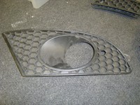 GENUINE SEAT R/H FOGLIGHT SURROUND PART NO:1P0853666A FITS SEAT LEON MODELS+ NEW