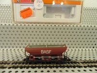 Arnold Spur N 4482 Schüttgutwagen der DB braun "BASF" in OVP 2