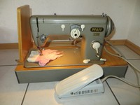 Nähmaschine Pfaff 230 Industrie Leder Jeans mit Pedal + Koffer Funktion 