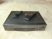 Panasonic NV-HS900 S-VHS Videorecorder, mit FB, stark gebraucht, 2Jahre Garantie