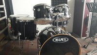 Mapex Drum Set Meridian Birch komplett mit neuen Fellen 