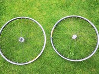 Shimano "Ultegra" + Mavic "CXP 22" Laufräder, HR Felge defekt