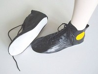 Matten Schuhe aus echtem Leder. Mit Knöchelpolsterung