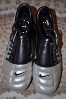 Fußballschuhe Nocken Marke Nike total 90 III Gr. 36,5 Top Zustand fast neu