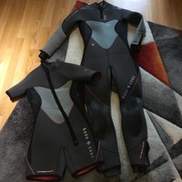 *Aqualung* Damen Tauchanzug 7mm mit Shorty 5mm Größe S und Zubehör