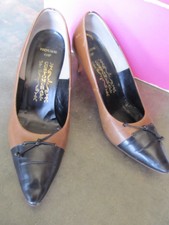 Vintage 1950's Customcraft Two Tone Pointy Toe High Heel Pumps Shoes 8 B