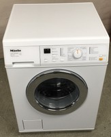 Miele Waschmaschine W2241 WPS mit 1400u/min + Schontrommel ***NEUWERTIG!!!***