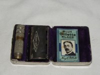 Alter Mini Gillette Rasierer in Dose für die Reise - Nassrasierer