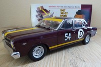 1 18 CLASSIC CARLECTABLES FORD FALCON XR GT 1967 BATHURST BOB JANE COA MIB RARE 