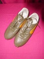 KANGA ROOS Turnschuhe - Sportschuhe - Olivgrün / Orange Gr 42  *B