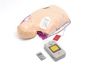 AED Little Anne Defibrillator CPR HLW Übungspuppe Trainingssystem