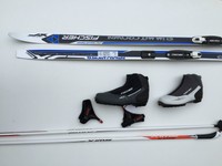  Langlaufski Set Fischer +Bindung NNN +Swix Klickstöcke + Schuhe No Wax Ski
