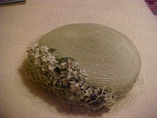Vintage Janyth Roy New York Lt Green Straw Hat w/ Tiny Flowers