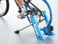 Tacx Cycletrainer Blue Twist T 2675, blau/silber Rollentrainer
