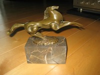 Bronzeskulptur "Dynamischer Hengst" signiert Milo BRONZE MARMOR Pferd abstrakt