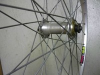 Vorderrrad für 26 er MTB  Altus Nabe Alu Felge - Tipp !