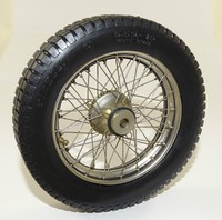 Pocher 1:8 Reifen Alfa Romeo Spider Touring Gran Sport 1932 K73 mit Speichen F2