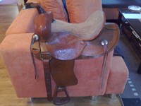 Westernsattel Semi Quarter eng gekammert sehr gut erhalten und gepflegt