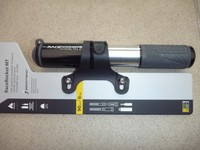 Topeak Race Rocket MT schwarz Minipumpe für MTB Einsatz Schrader und Presta