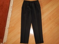 WIE NEU! BRAX Hose Damen Stoffhose  Bundfalte schwarz Gr 38/ 40 Seite Gummizug 