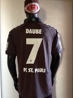Neues FC St. PAULI Trikot Hummel Spieler Daube Nr. 7, Gr. 2XL