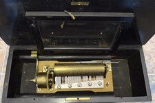 ANTIQUE CYLINDER MUSIC BOX