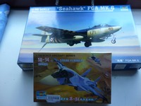 2 x Trumpeter Plastik-Modellbausätze 1:48/1:144 Flugzeuge