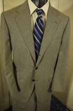 BRIONI SIZE 40R GRAY 3 BUTTON SUIT W/DUAL VENTS