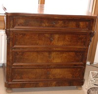 GRÜNDERZEIT KOMMODE MIT 4 SCHUBLADEN, NUSSBAUM 1860 