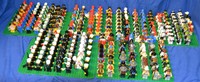LEGO 12 x Figuren City Town Ritter Space Polizei Kopfbedeckung Haare Zubehör