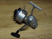 DAIWA 504         Angelrolle Stationärrolle     Sammlerstück Made in Japan