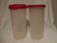 2 Tupperware  Dose 0,650  ml  Wie Neu
