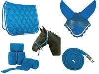 Schabracke Bandagen Halfter Strick Set Reitsportpaket Kornblau Ohren DR  VS NEU 