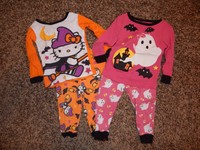 Baby girl Halloween Pjs Pajamas Hello kitty ghost 12 months lot 