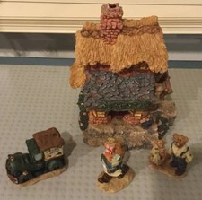 Boyds Bearly Built Villages. Ted E Bear Shop