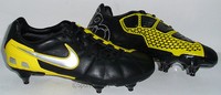 NEU Nike Total 90 Strike III L-SG 42 Leder Stollen Fußballschuhe schwarz gelb si