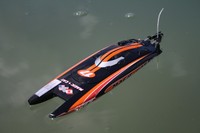 RC 2,4 Ghz. Rennboot MAGIC CAT V3 Speedboot ferngesteuertes Schiff Boot NEU RTR