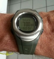 TCM Puls-Armband-Uhr sport fitness neuwertig