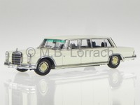 Mercedes W100 600 Pullman weiss Modellauto 56198  AutoArt 1:43