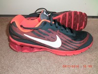 Nike Schuhe,Turnschuhe,Sneaker, Reax Run 9, Größe 42, Top Zustand....