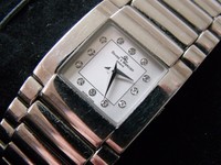 LADIES STAINLESS STEEL BAUME & MERCIER GENEVE QUARTZ WATCH  DIAMOND SET DIAL 