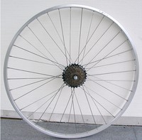 K28 Hinterrad 28 Zoll  Laufrad mit Zahnkranz 6-fach Kastenfelge silber