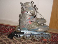 Inliner von SALOMON in Gr.41 (26cm) Rollen 90mm