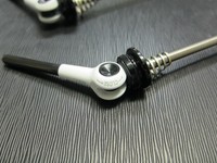 Carbon Titan Schnellspanner Weiß Schwarz black & white 43g! Sonde