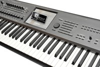 KORG KRONOS 61| SYNTHESIZER / OASYS / TRITON  / NEUWERTIG / 1 JAHR GEWÄHR