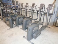 Profi Life Fitness 95 Xi Cross Trainer Walker Ellypter gym Studio Techno Top