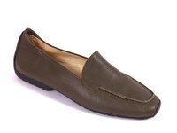 6-2996* MANIA SLIPPER LOAFER MOKASSIN HALBSCHUHE LEDER GRÜN GR 39 WIE NEU