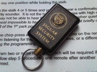 GENUINE JAGUAR XK8 XK XJ XJR ETC (RF TYPE & 318MHz) 2BUTTON REMOTE ALARM KEY FOB