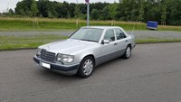 Mercedes-Benz 400E